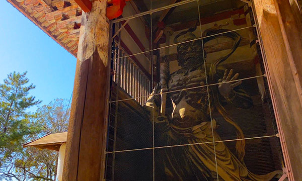 奈良の東大寺にお墓や永代供養ある？南大門仁王像の写真